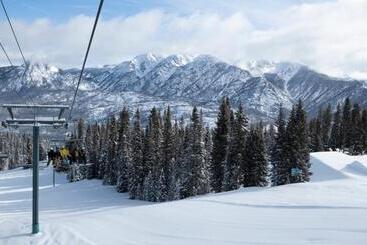 Gable House Bed And Breakfast Inn