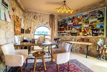 Hotell Ala Stone House