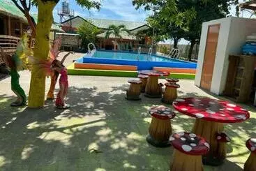 Aamiaismajoitus (B&B) Scott S Seaview Resort