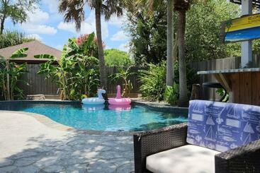 ツーリストアパートメント Modern Castle