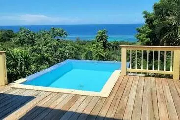 آپارتمان‌های توریست‌ها Turquoise View Villa With Pool!