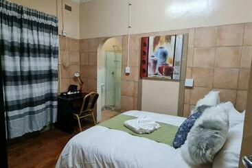 پانسیون My House Guest House