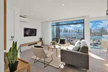 ツーリストアパートメント Top Floor Luxury City Central W Sunny Balcony