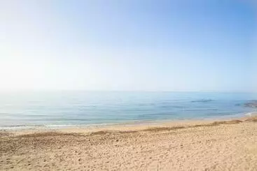 Ferienwohnungen Mediterranean Frontline Beach Happy Rentals