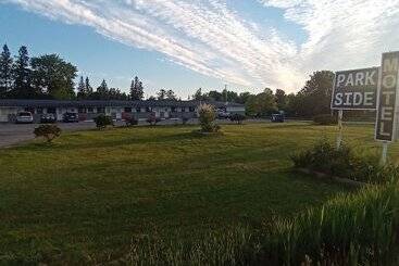 Park Side Motel