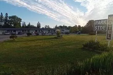 Park Side Motel
