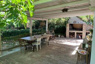 Bed and Breakfast Cottage A 5 Minuti Dal Mare