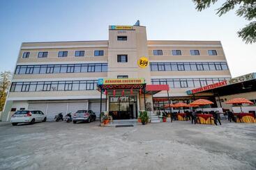 Hotel O Grand Executive