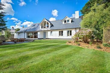 דירות לתיירים Ty Gorwyn