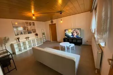 ツーリストアパートメント Ferienwohnung Suhad