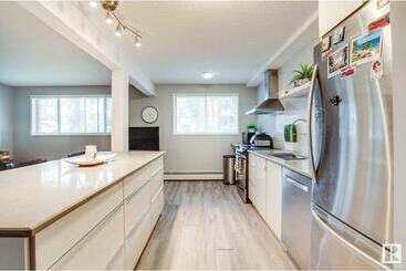 Turistihuoneistot Walk To Whyte Ave, University Hospital, U Of A, Buses, Trails!