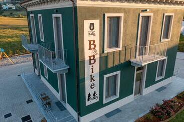 아파트호텔 B & Bike Di Ristorante Italia