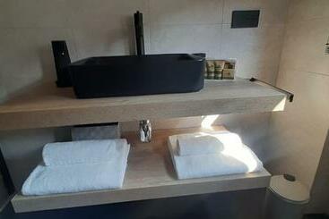 Turista apartmanok Sweet Lake Vi Aspetta Sul Lago