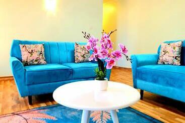 관광객 아파트 Crystal Palace Apartment