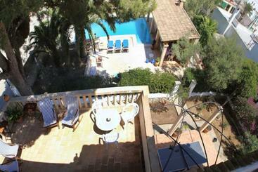 Apartamentos turísticos Ses Sivines