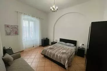 ツーリストアパートメント Le Sisters