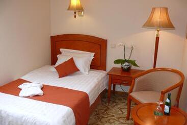 בית מלון כפרי Bellevue Esztergom