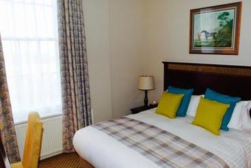 בית מלון כפרי Dovecliff Hall