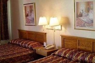 فندق Red Carpet Inn Starke