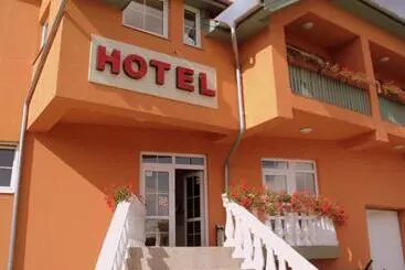 Nimród Hotel és ètterem