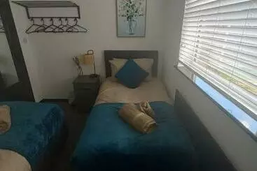 Apartamente turistice 6min Walk To New Cross Parking Long Stay Discounts