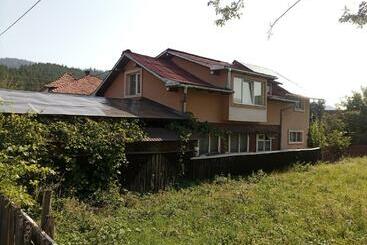 Turistlejligheder Casa Cristian