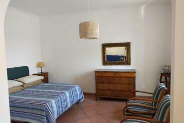 Turistlejligheder Appartamento Vista Mare La Fanciulla