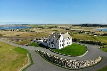 Turistihuoneistot House Of The Northern Gate   A Luxury Baronial House That Sleeps 18 Guests In 9 Bedrooms