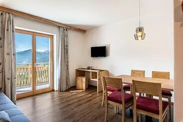 Appartamenti turistici Hohenegg Apartment Julian