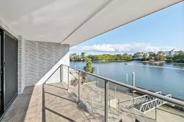 Vakantie-appartementen Cassa Chevron Island Luxury Waterfront House