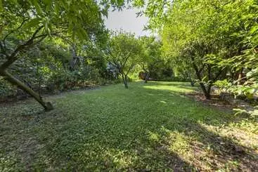 Apartamente turistice Cozy And Secluded House With Garden In Bodrum