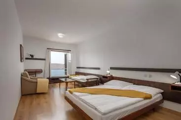 בית מלון כפרי Uvala Scott