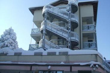 בית מלון כפרי Kristall