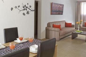 Ramon Suites By Smart Hotels