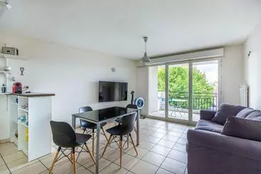 Apartamentos turísticos Guestready   Quiet Apartment In Talence Sleeps 6