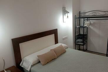 Apartaments turístics Conde De Cárdenas Ii Parking Gratis