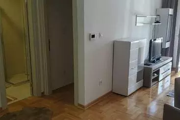 Turista apartmanok Luxstanolja Budva