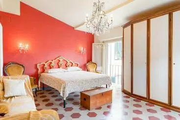 Appartements touristiques Appartamento Di Piazza San Romano