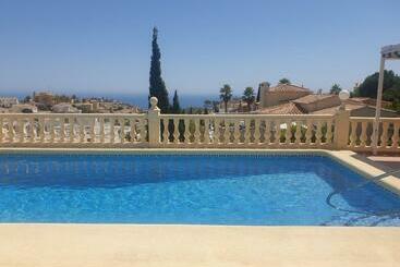 דירות לתיירים Casa Magnolias