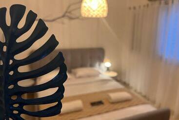 דירות לתיירים Kingdom Of The Dead Sea By Crown