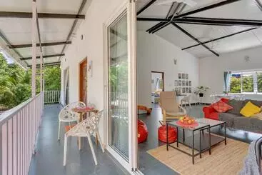 Turist apartmanları Kiki Villa