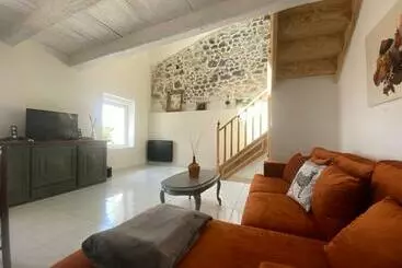 Turistihuoneistot Maison De Charme Au Cœur Des Vignes Et Gironde