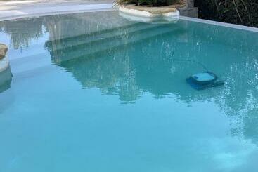 ツーリストアパートメント Villa Luxueuse