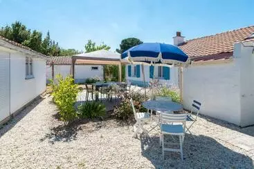 ツーリストアパートメント Maison Avec Terrasse Proche Des Commerces