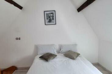 Жильё для туристов Maison De Luxe Centre Ville Avec 6 Lits Et Garage