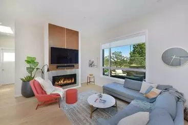 ツーリストアパートメント Oak Bay Executive Penthouse