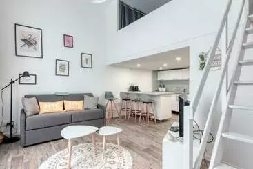 ツーリストアパートメント Guestready   Chic Duplex In Villeurbanne