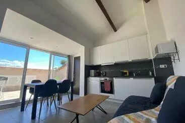 Ferienwohnungen Superbe T2 Avec Terrasse Et à 10 Min Du Centre