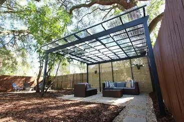 Turistihuoneistot 3 Bedroom Modern Ybor City Home  Pet Friendly