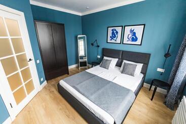 آپارتمان‌های توریست‌ها Appartment  Sauran 15 Near The Garden